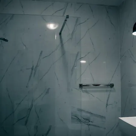 Apartment Beachfront 1 *