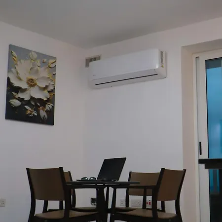 Apartment Beachfront 1 St. Paul's Bay